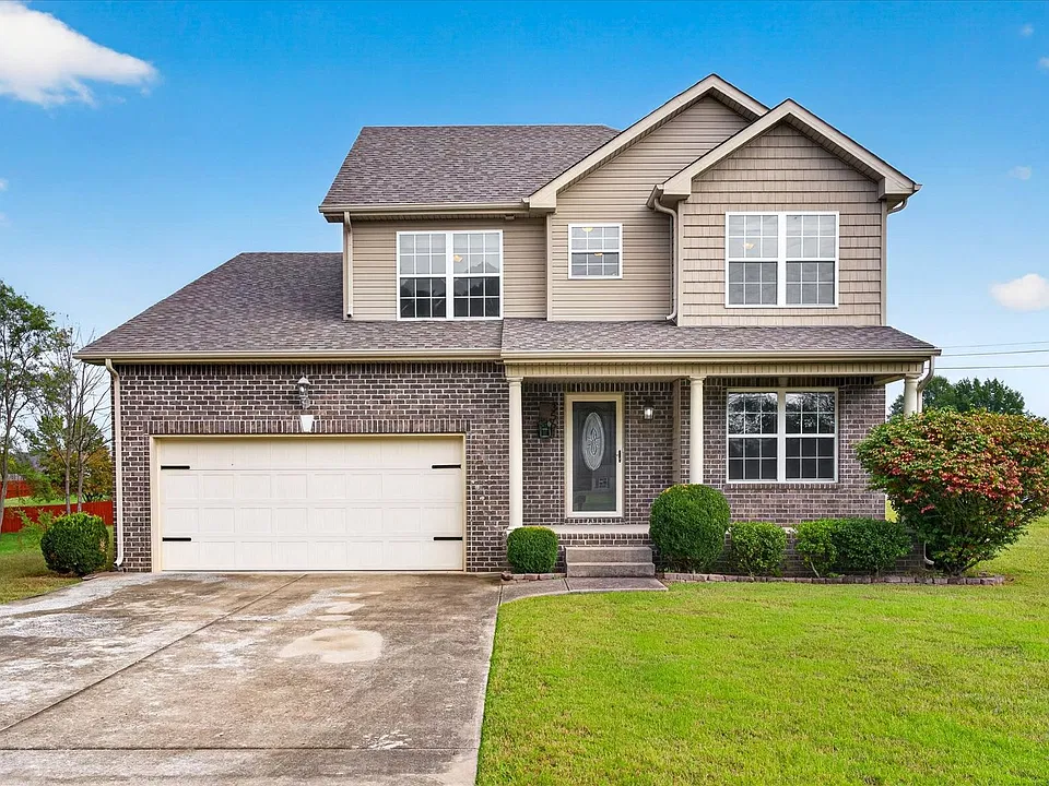 3561 Aurora Dr