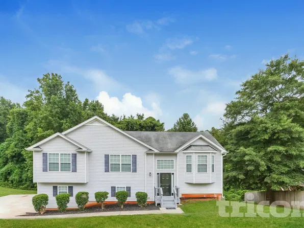 90 Twin Oaks Ln, Dallas, GA 30157