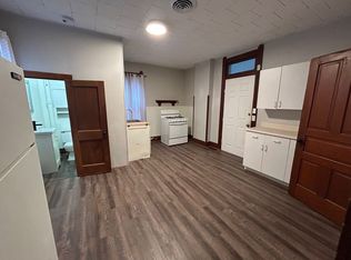 706 S 15th St, Quincy, IL 62301