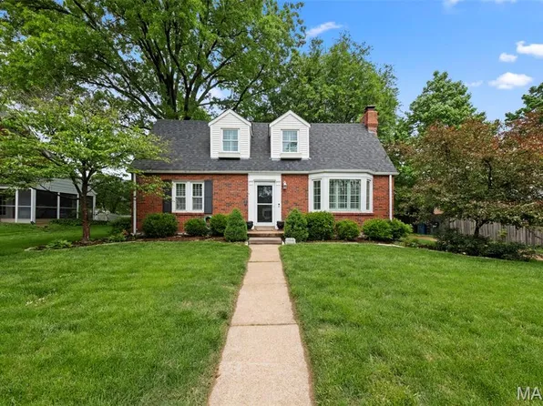 1019 Nolan Dr, Saint Louis, MO 63122