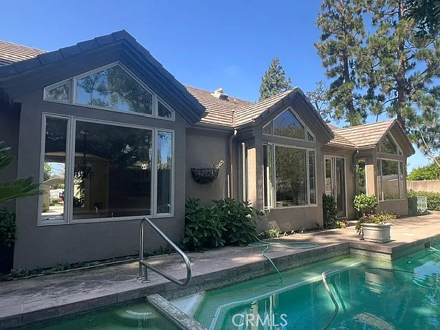 30 Burning Tree Rd — Photo 25