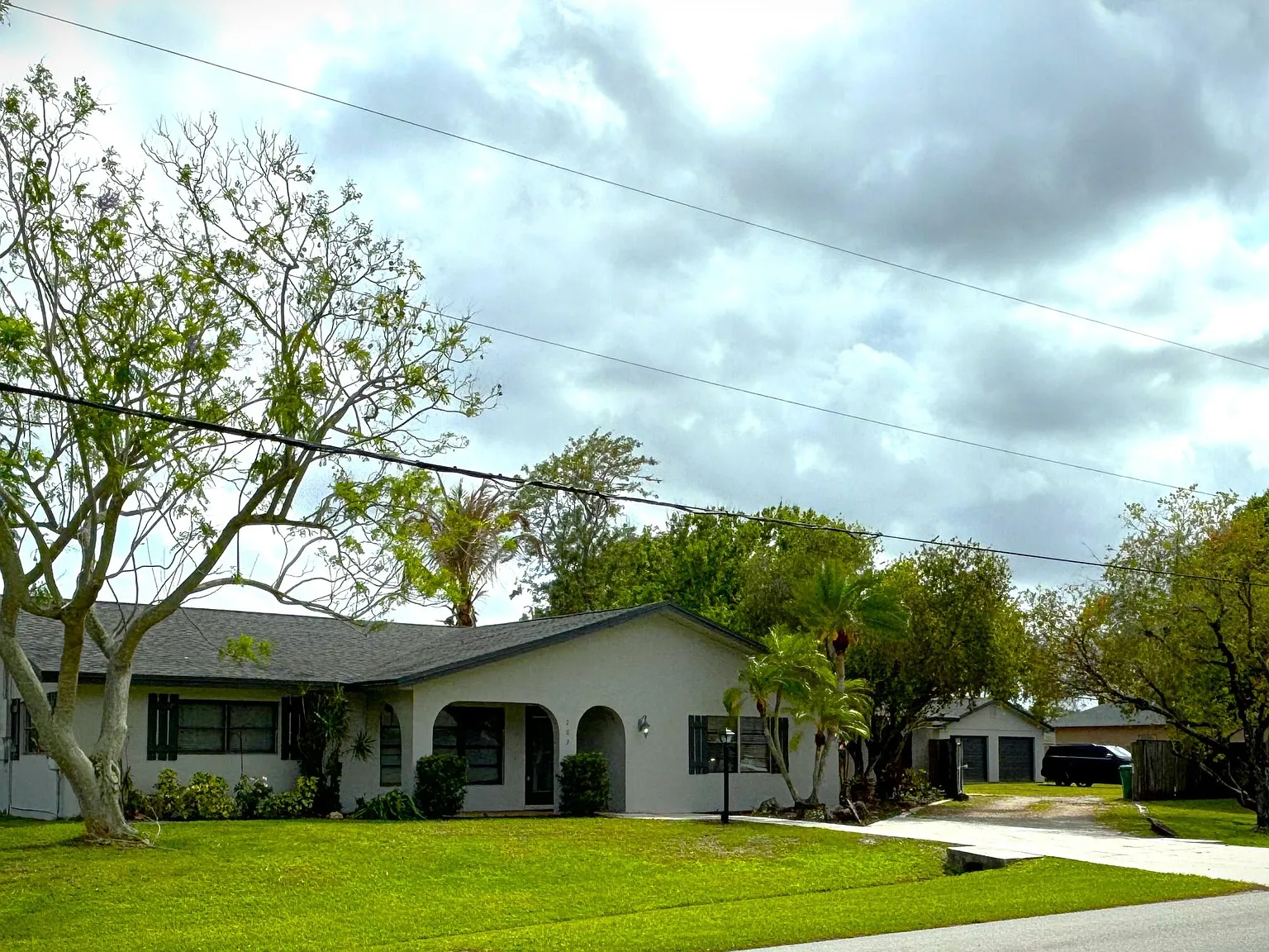 3 bed, 2.0 bath, 2226 sqft, $3,700 — Photo 1