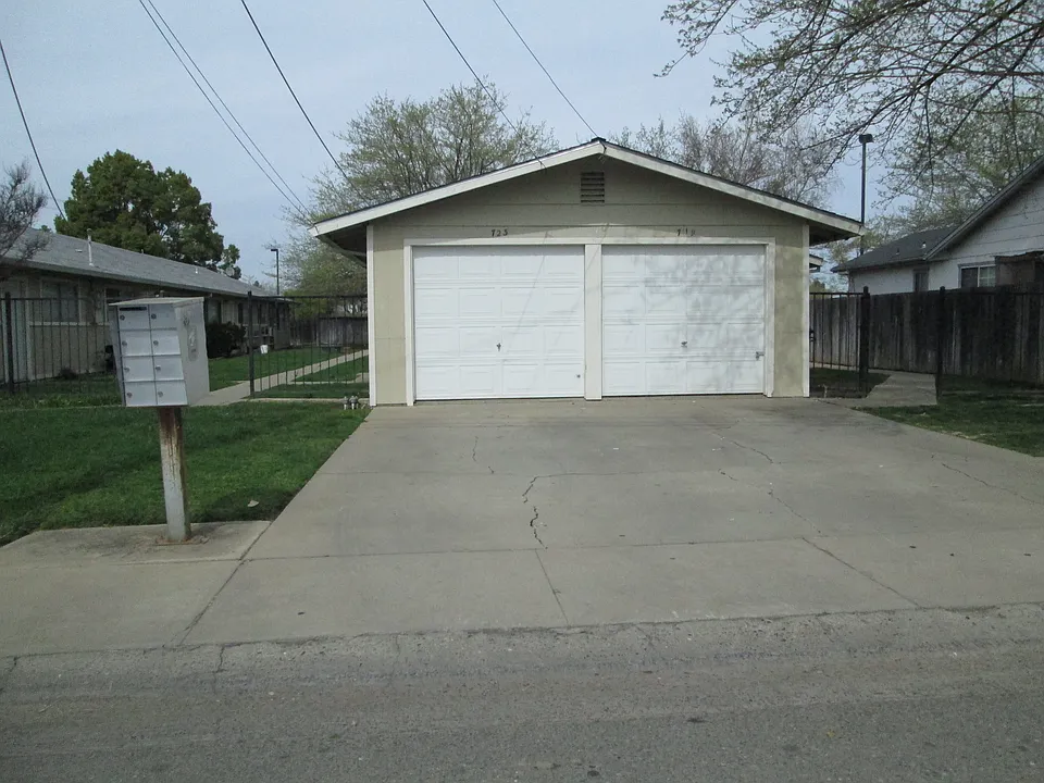 Front of unit