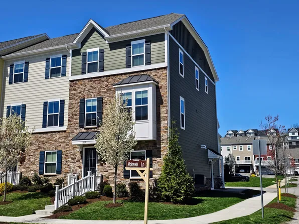 1019 Mohawk Ln, Mars, PA 16046