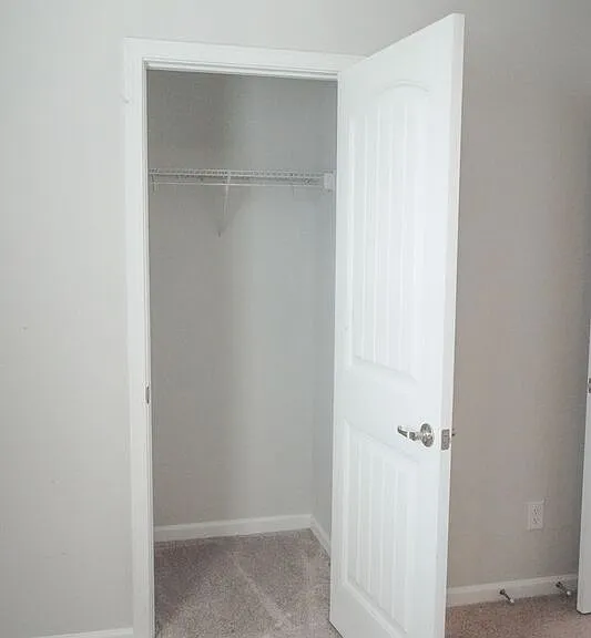 142 Brookline Dr — Photo 31