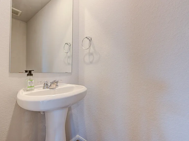 18831 Glenwood Chase Ct — Photo 5