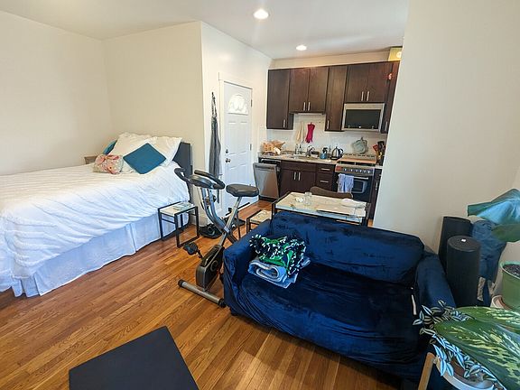 5th image of 4845 N Kimball Ave #1M