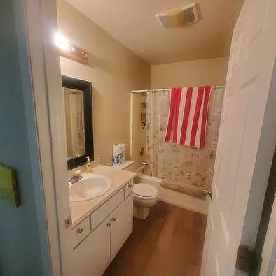 1305 N Frederick St — Photo 6