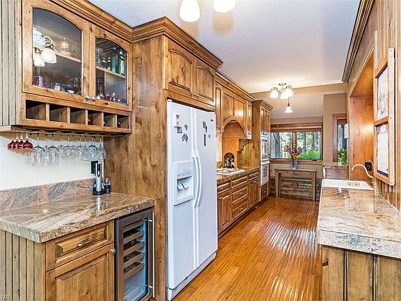 5th image of 929 Northwood Blvd #86