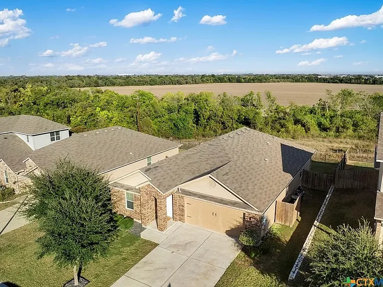 117 Liard River Rd — Photo 10