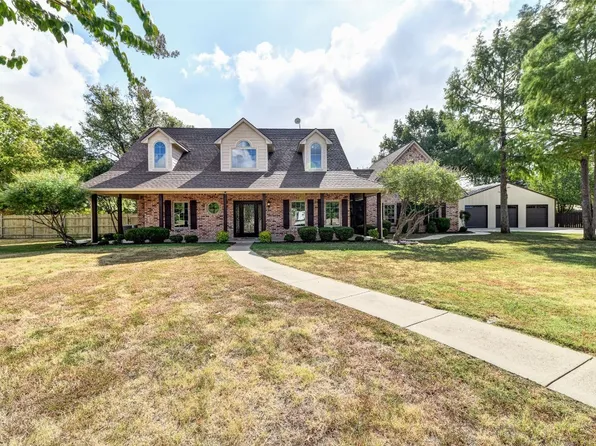 74 Maze Ct, Collinsville, TX 76233