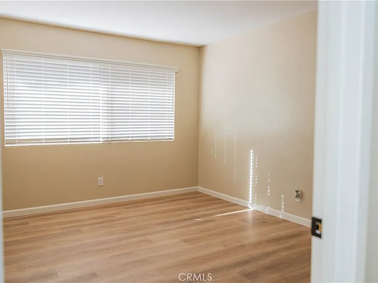 1219 N Edwards St #33 — Photo 29