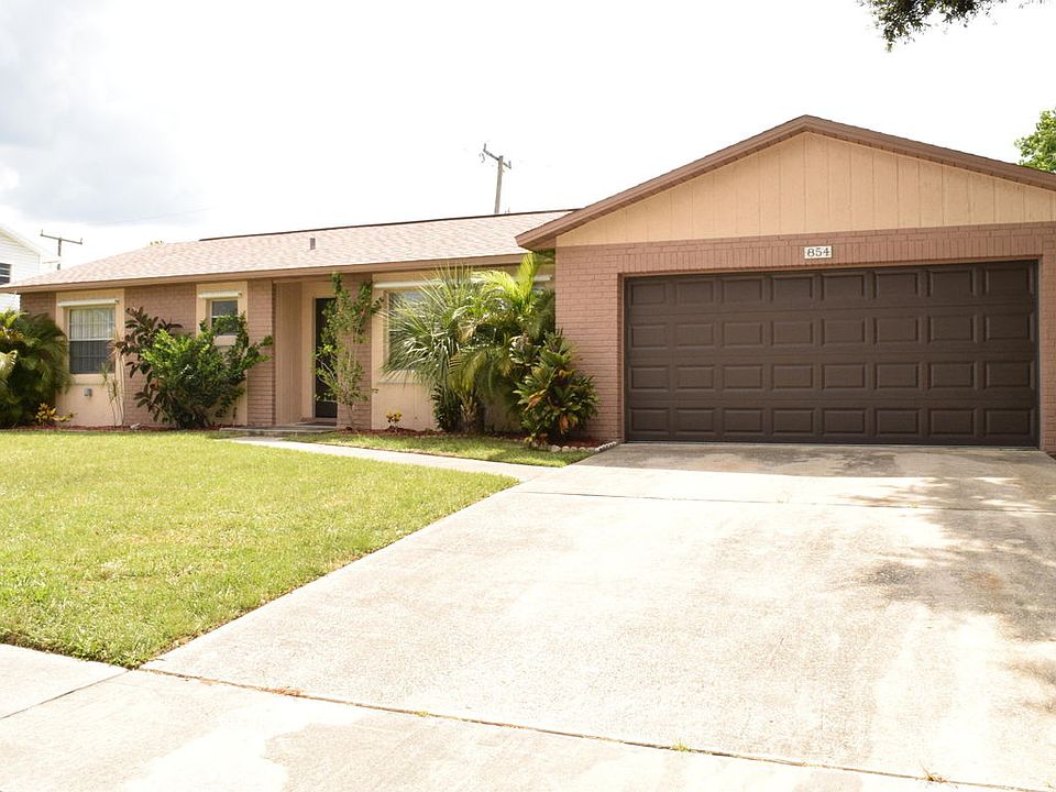 1st image of 854 Berkshire Dr