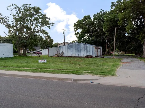 715 W 3rd St Lot 15-20, Elk City, OK 73644