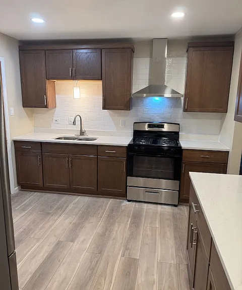 15222 Huntington Ct — Photo 4