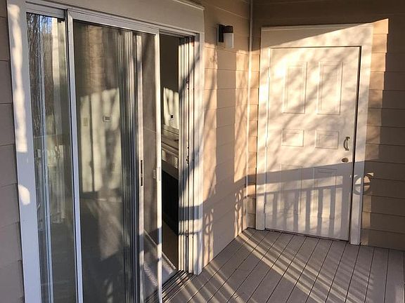 4th image of 2204 Westcourt Ln APT 207