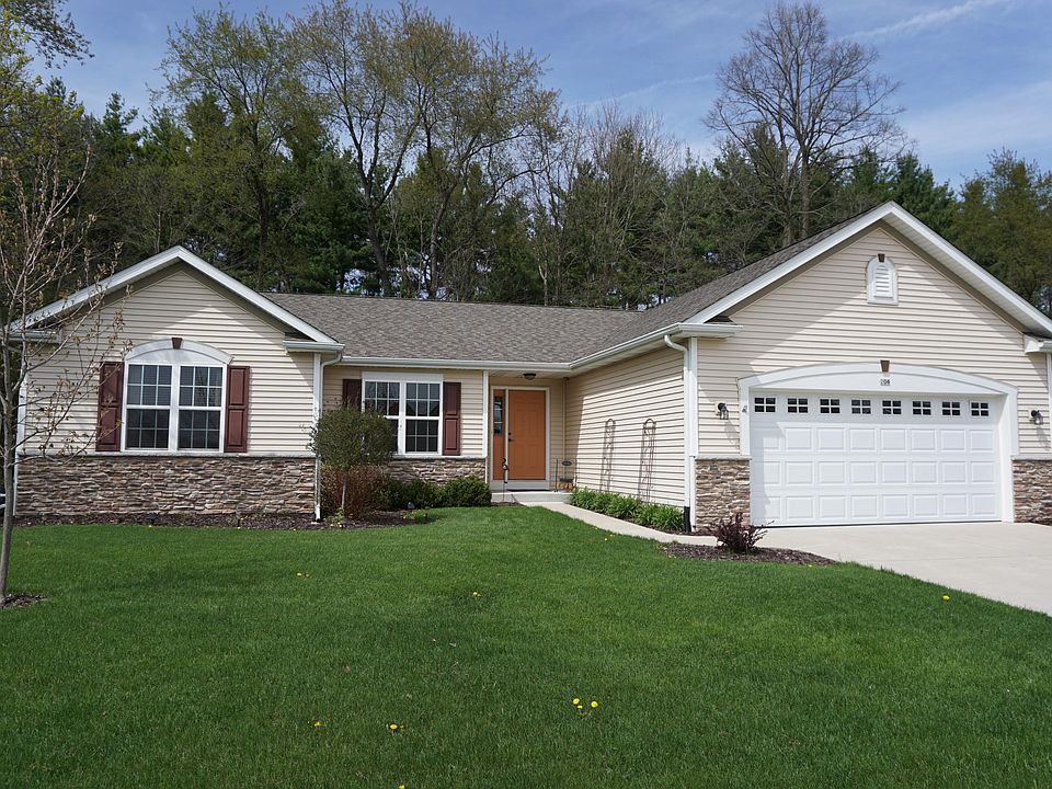 1st image of 204 Woodland Preserve