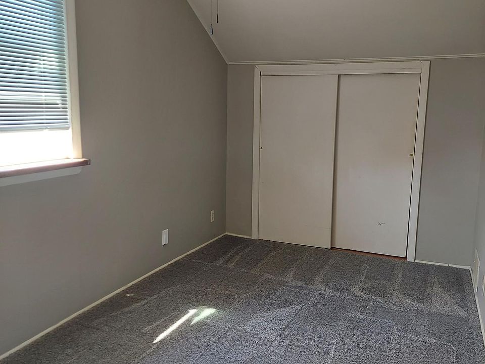 1st image of 407 N Western Ave