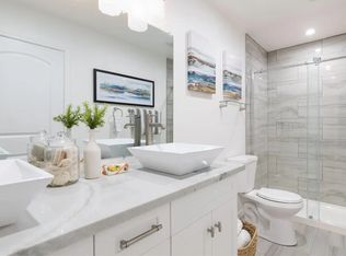 2121 Filbert St, Oakland, CA 94607