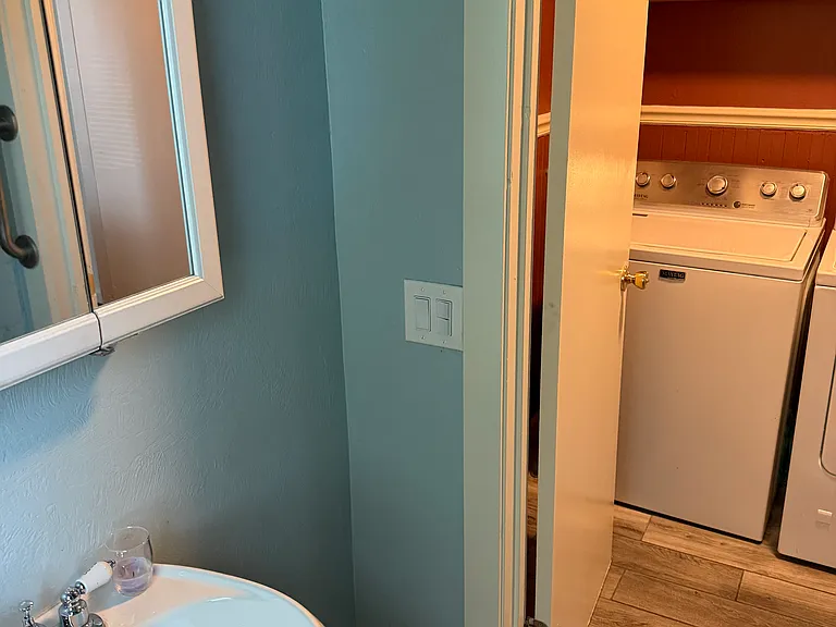 1615 Oregon St #1 — Photo 12