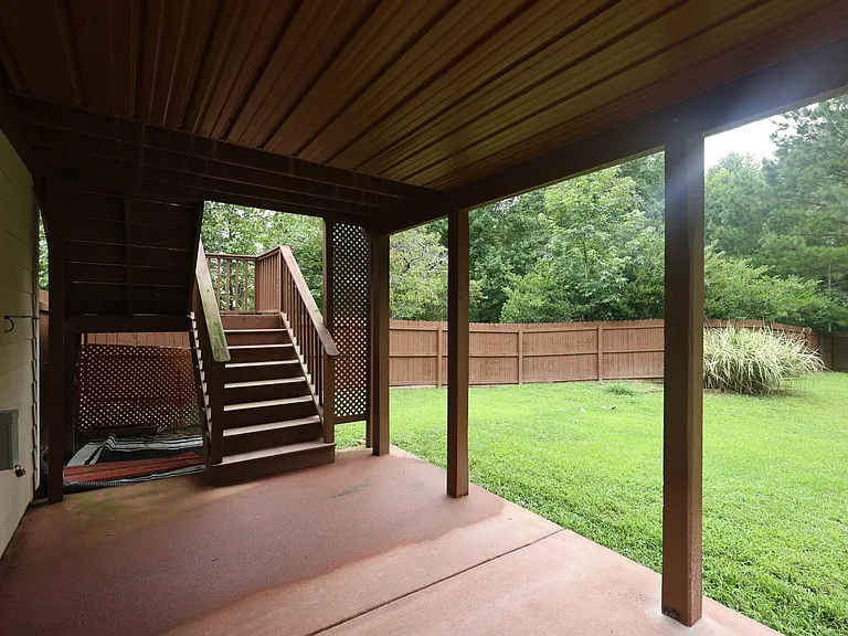 2895 Haynes Club Cir SW — Photo 54