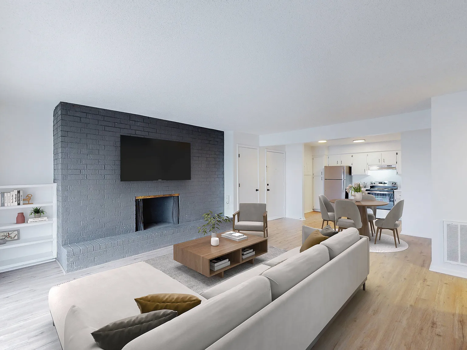 Villa Park Apartments — Photo 2