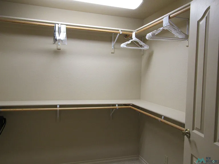 2104 W Ray Ave — Photo 26