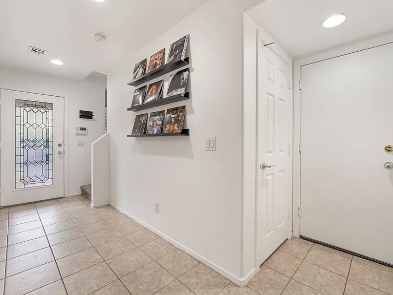 9132 Gabardine Ave — Photo 6