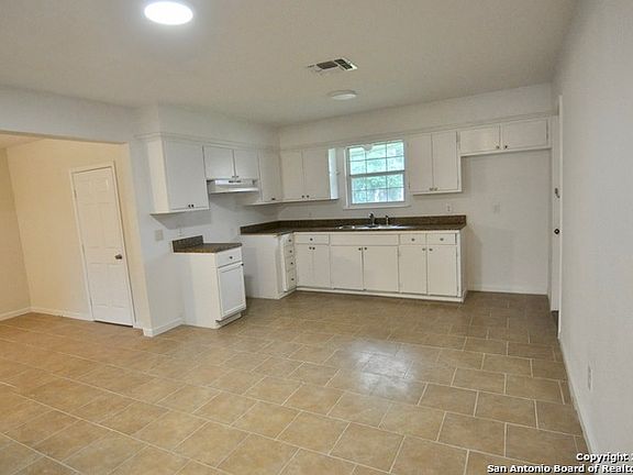 3rd image of 355 Edna Ave