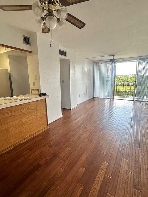 1st image of 870 NW 87th Ave APT 302