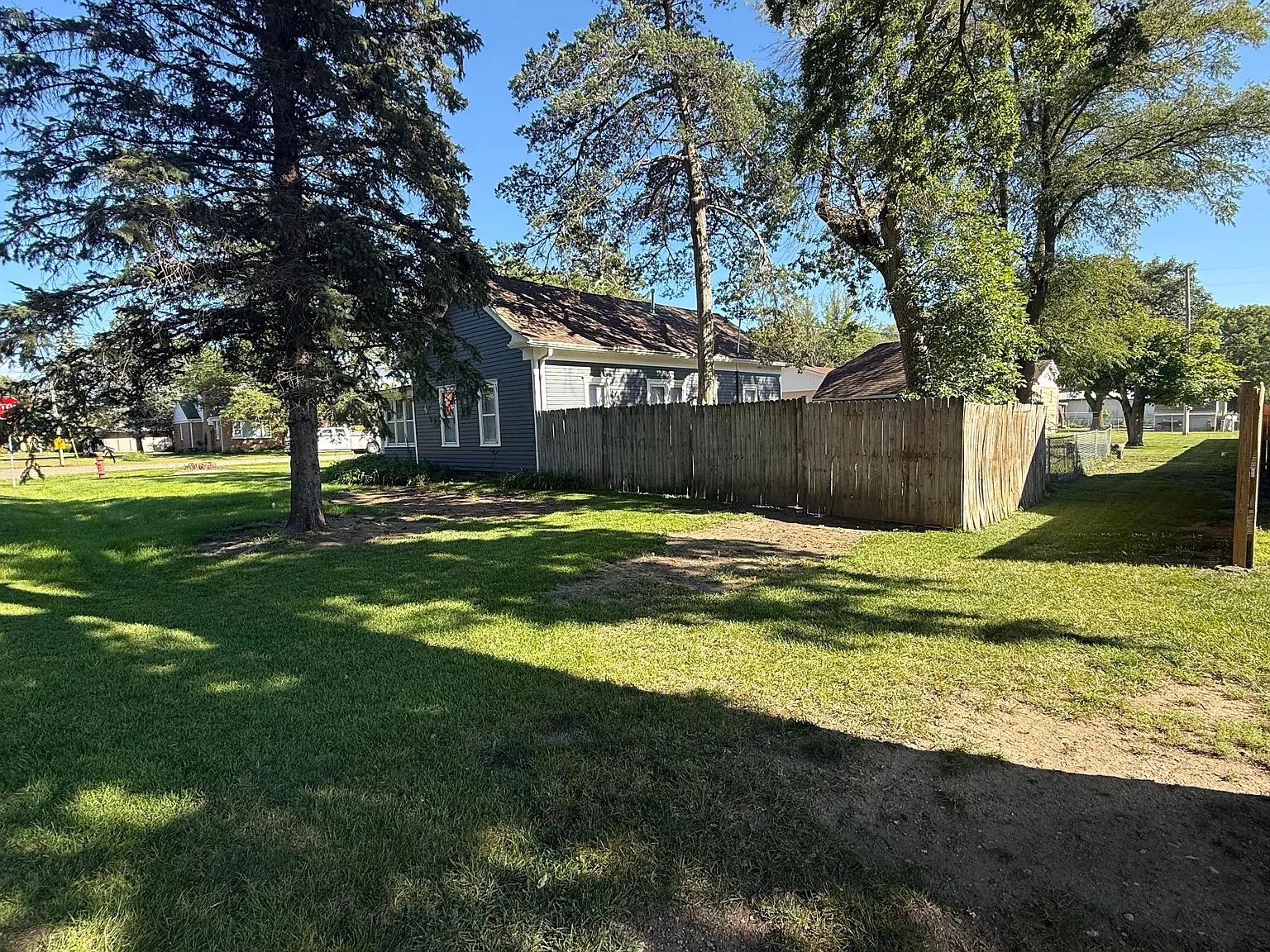 2 bed, 1050 sqft, $1,050 — Photo 2