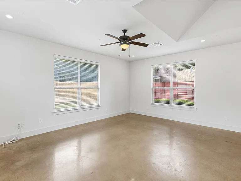 4124 Valley View Rd #4B — Photo 10