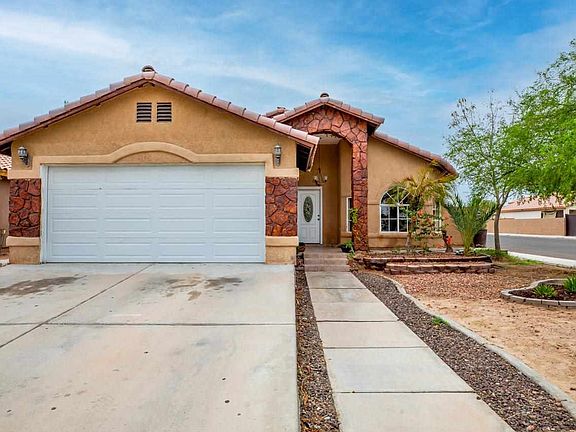 3rd image of 1505 E Los Olivos Dr