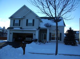 2364 Glenford Dr, Aurora, IL 60502