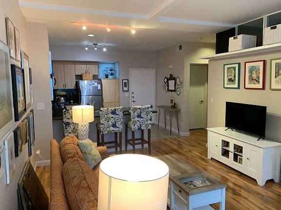 3rd image of 101 Market St Unit 318