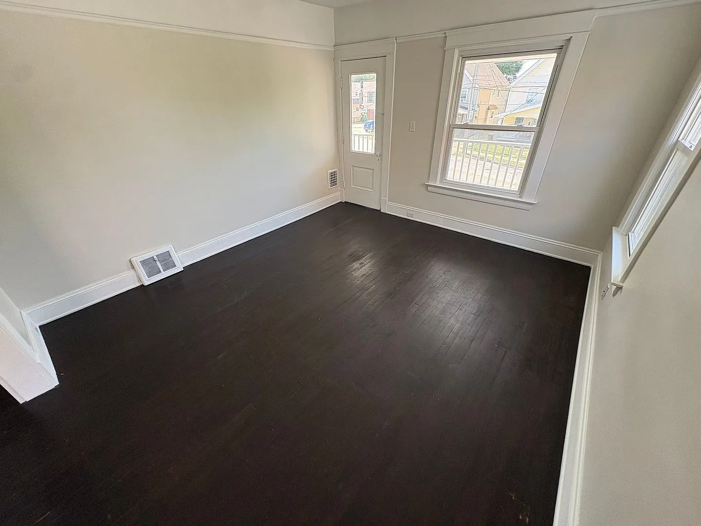 8410 Denison Ave — Photo 4