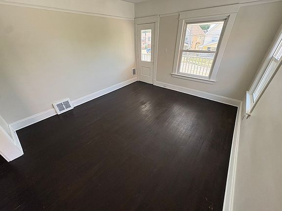 4th image of 8410 Denison Ave