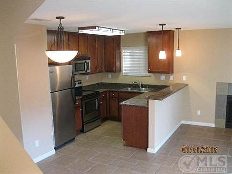 4th image of 203 Westlake Dr Unit 4