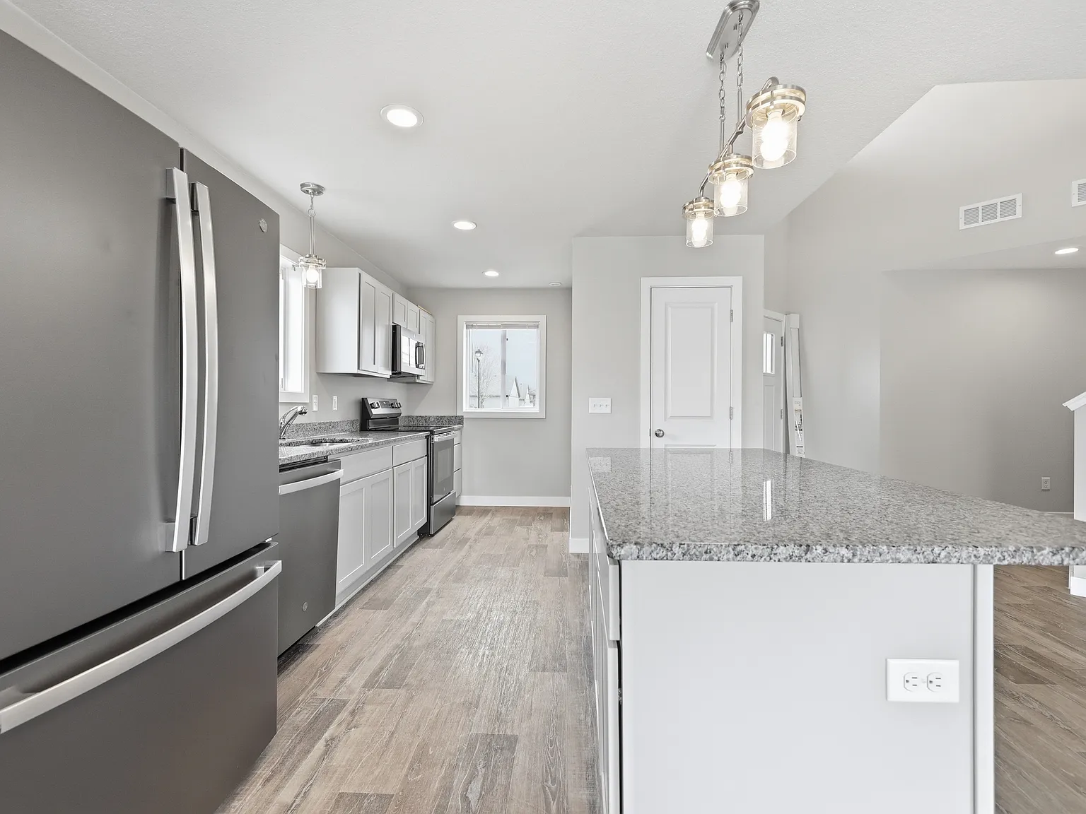 1147 Hidden Ln — Photo 4