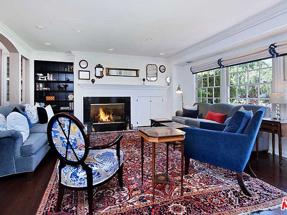 5th image of 4018 Mary Ellen Ave