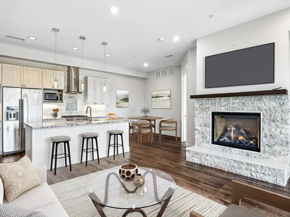 4885 S Monaco St #207, Denver, CO 80237