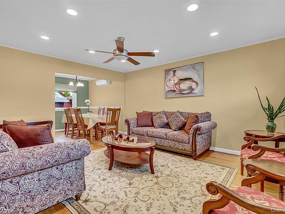 3rd image of 46 Stanwood Road
