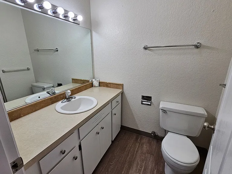 1005ri — Photo 28