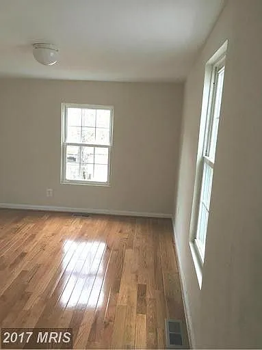 1261 U St SE — Photo 5