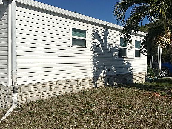 2nd image of 4852 Flamingo Dr