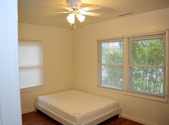 5th image of 5636 Elvas Ave #3BR