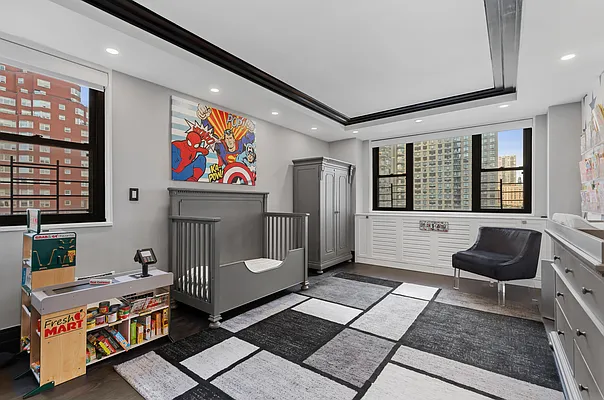 Sold by R New York | media 5