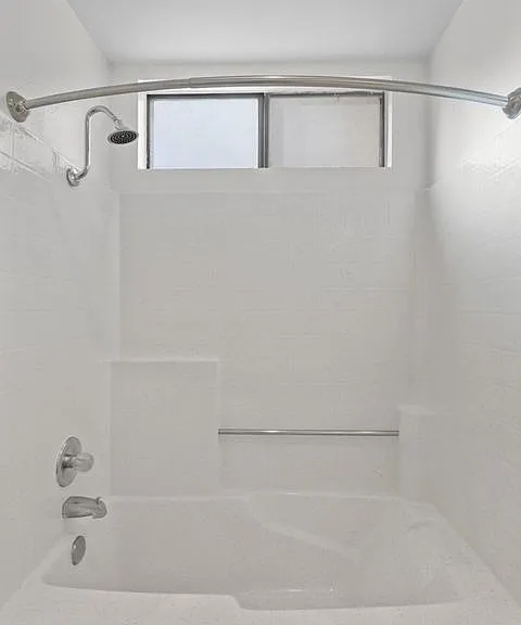 1254 S Saltair Ave #101 — Photo 28