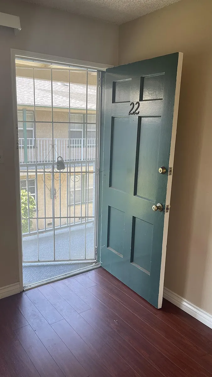 Building Photo - 410 S Sierra Madre Blvd #22