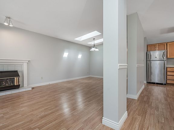 5th image of 1400 164th St #56